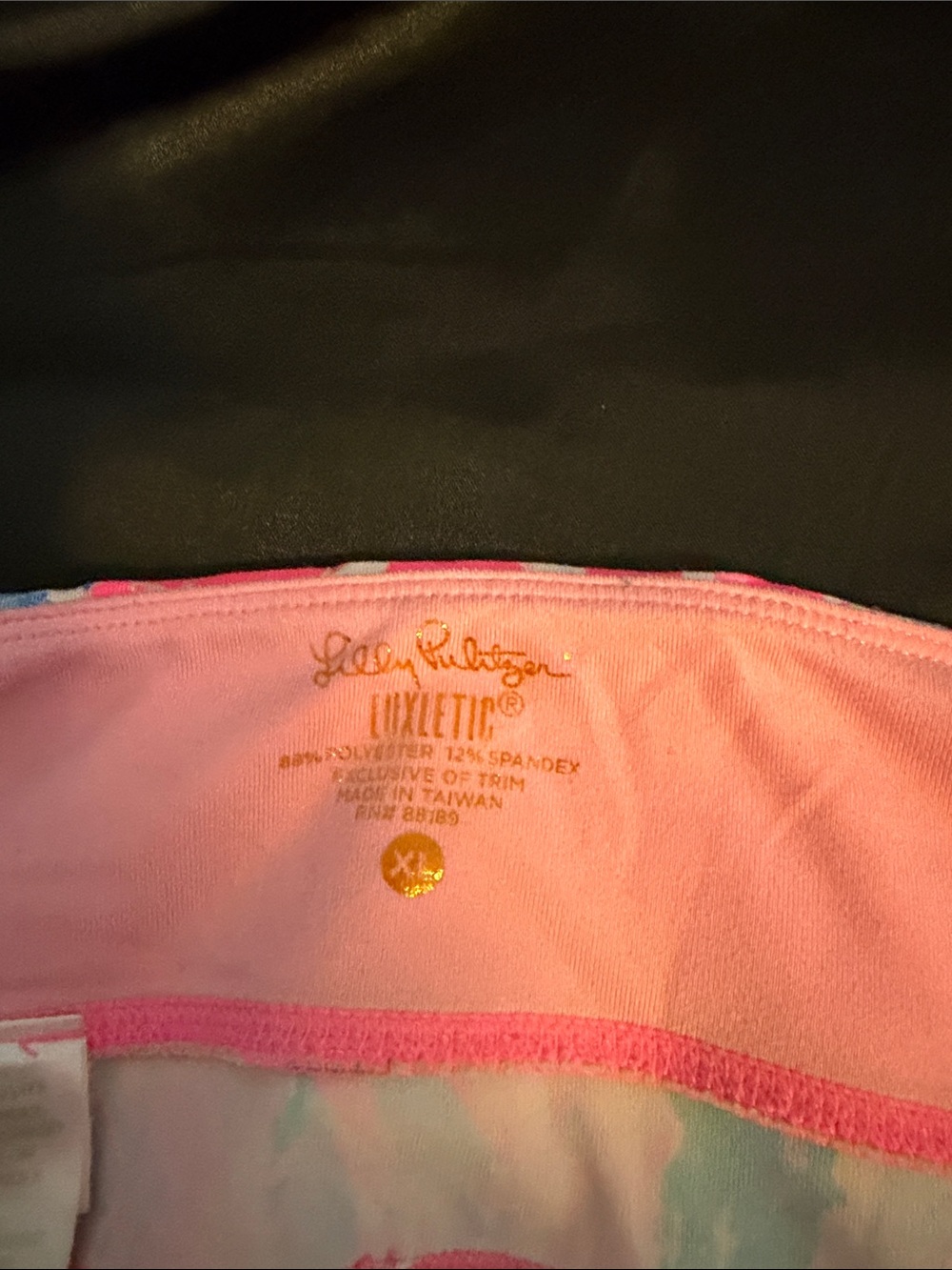 Lilly Pulitzer Luxletix Pink Multicolor Floral Capri Leggings, size XL - Picture 2 of 2